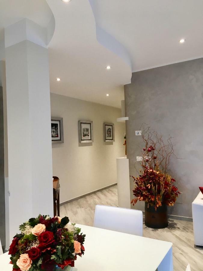 A Casa Di Chiara Διαμέρισμα Στρέσα Εξωτερικό φωτογραφία
